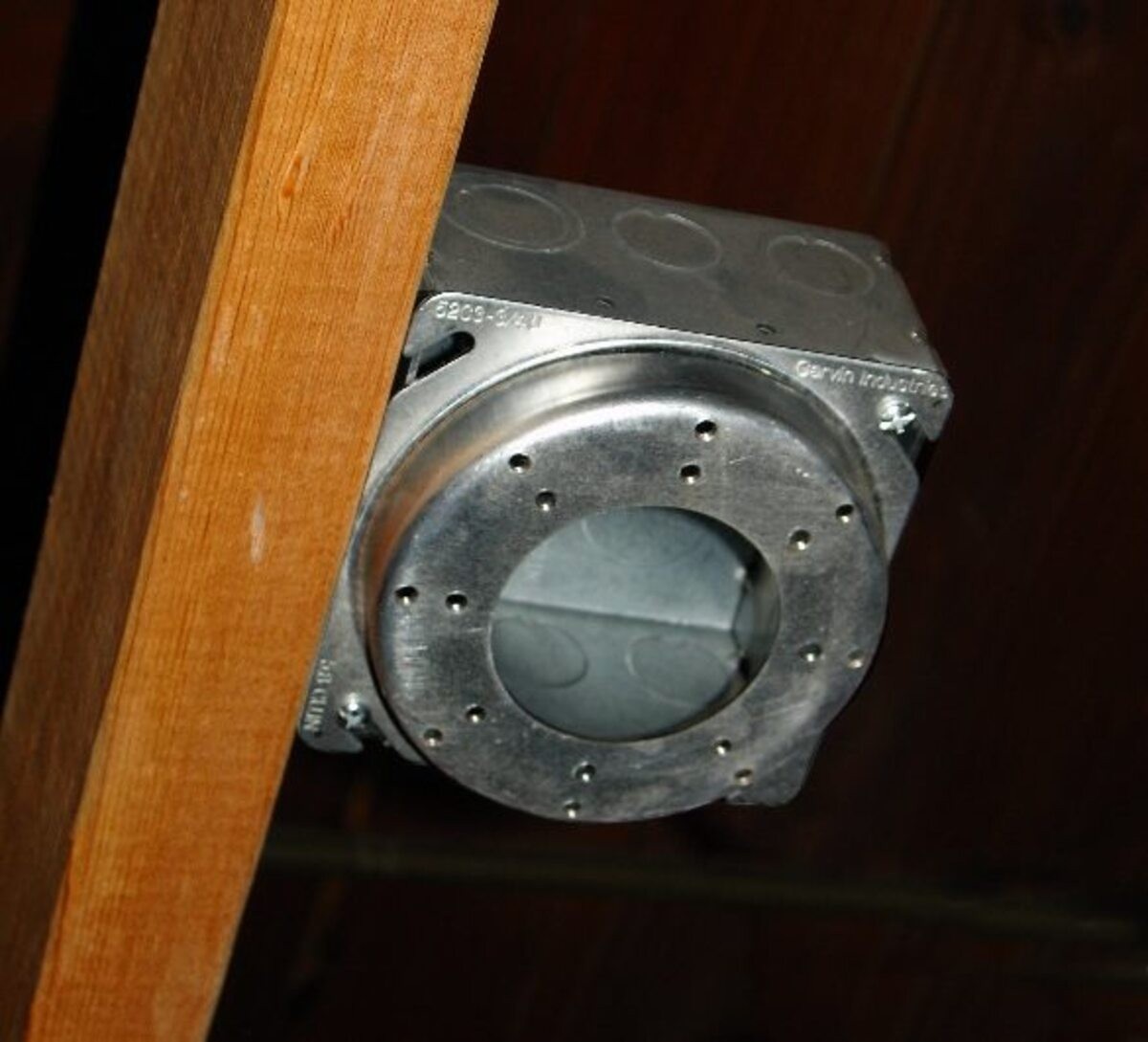 Garvin Southwire 4 Square To Round Universal Fixture Ring 1/2 Inch Raised (52C3-1/2U)