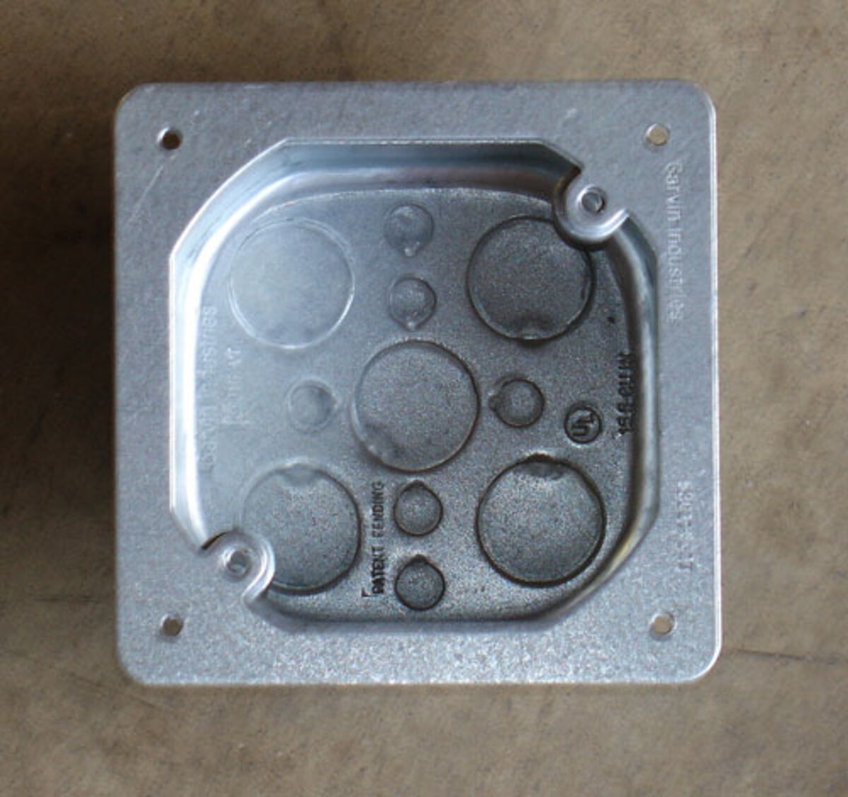 Garvin Southwire 4 Square Cover With Two 8-32 Mounting Holes Adapts Octagon/Round Box To 4 Square Mounting Provisions (52C1-OCT)