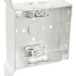 Garvin Southwire 4 Square Junction Box 1-1/2 Inch Deep With Box Clamps (52151-Box)