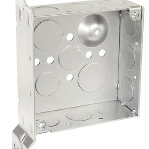 Garvin Southwire 4 Square Junction Box 1-1/2 Inch Deep (9) 1/2 Inch Side Knockouts Vertical Wood Spike Bracket (52151-WB)