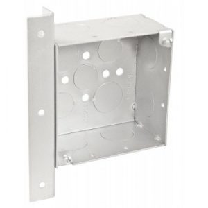 Garvin Southwire 4 Square Junction Box 2-1/8 Inch Deep With Vertical Right Angle Bracket (52171-AB)