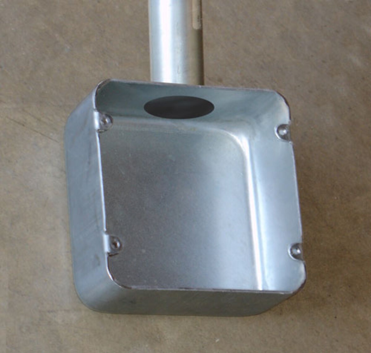 Garvin Southwire 4-11/16 Blank Drawn Junction Box 2-1/8 Inch Deep No Knockouts (72171-BLNK)