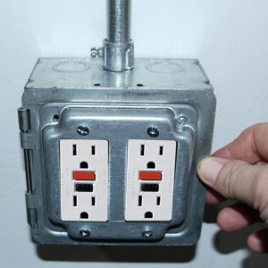 Garvin Southwire 5 Inch Square Box With Hinged (2) GFCI/Decorator Opening Industrial Cover (HP1950)