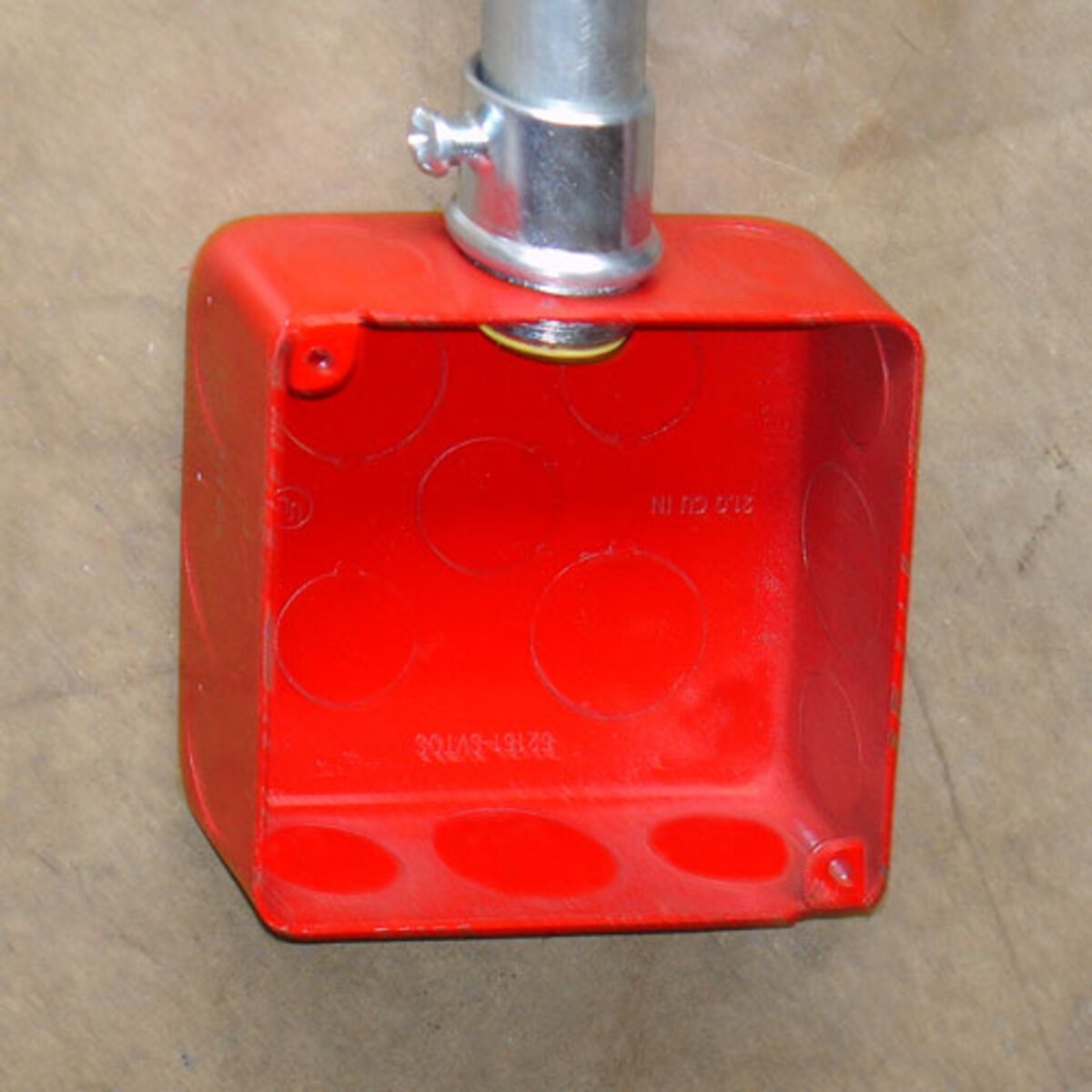 Garvin Southwire 4 Square Chicago Plenum Junction Box Red 1-1/2 Inch Deep 1/2 And 3/4 Knockouts (52151-SVTRED)