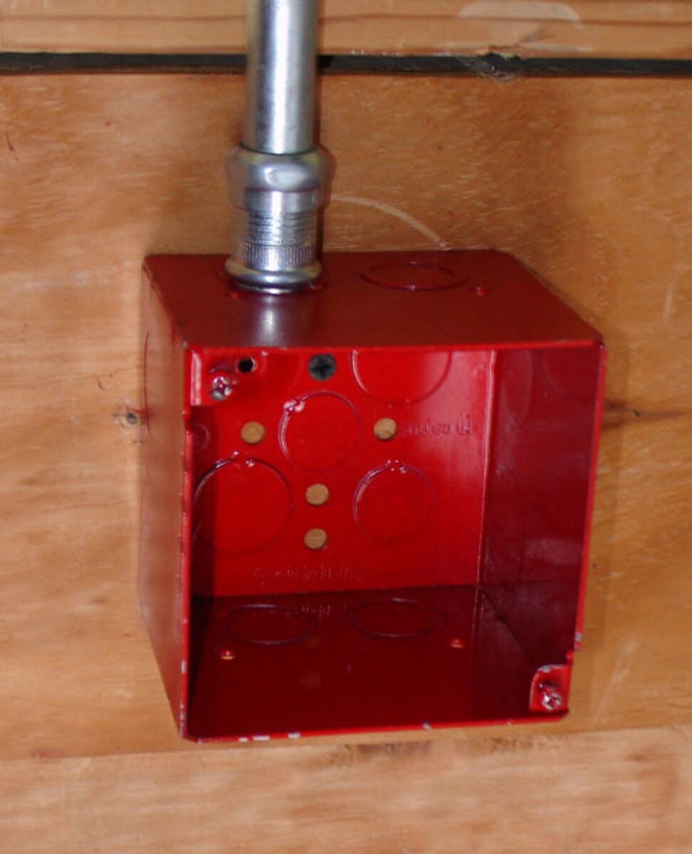 Garvin Southwire 4 Square Junction Box Red 4 Inch Deep Combination (52191-RED)